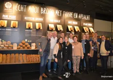 Terug van eigenlijk niet weggeweest: de groepsfoto bij Van der Westen organic - family bakery.